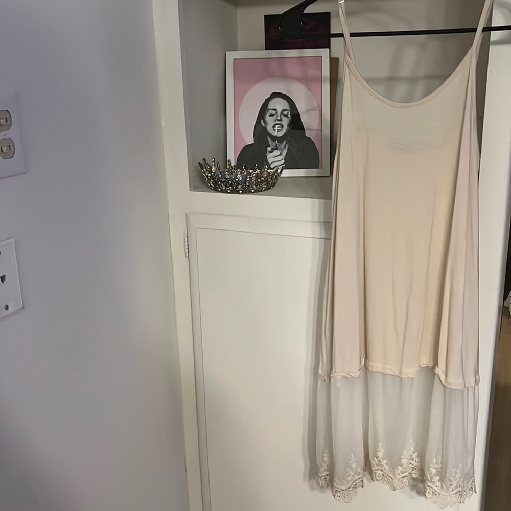 White tunic/tank with lace bottom